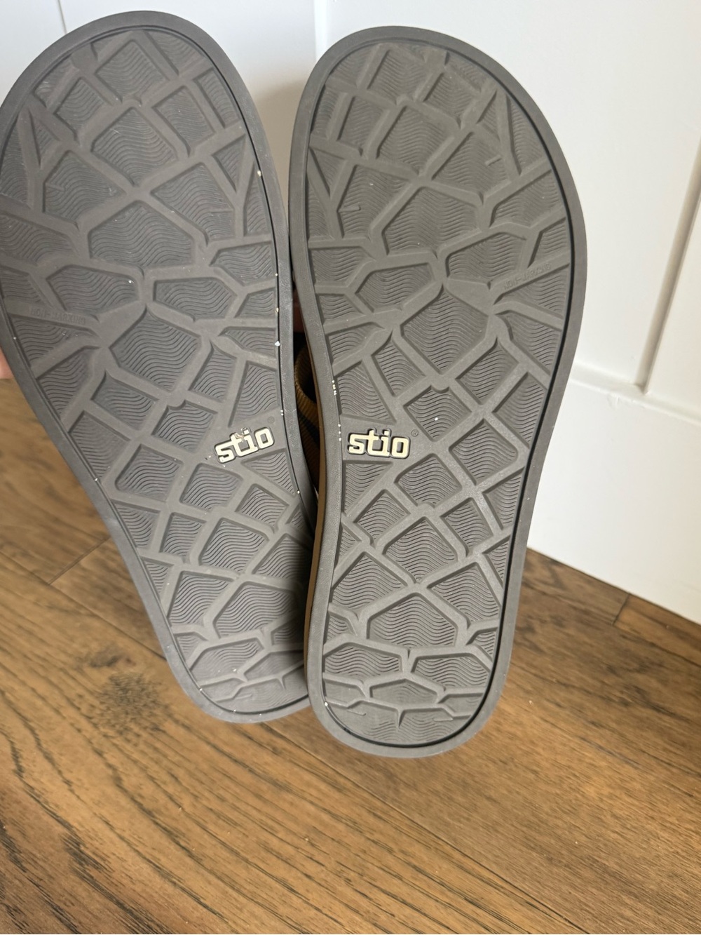 Stio Bircher Flip Flops - Picture 5 of 7